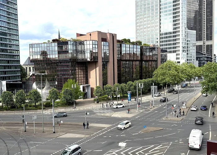 Lumiere An Der Messe By Ans Frankfurt nad Menem